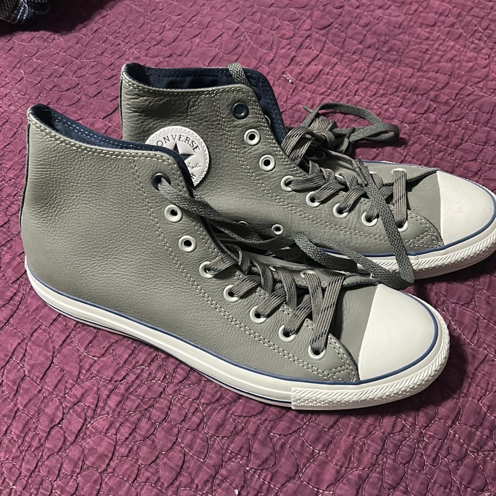 Charcoal gray leather Hi-top converse